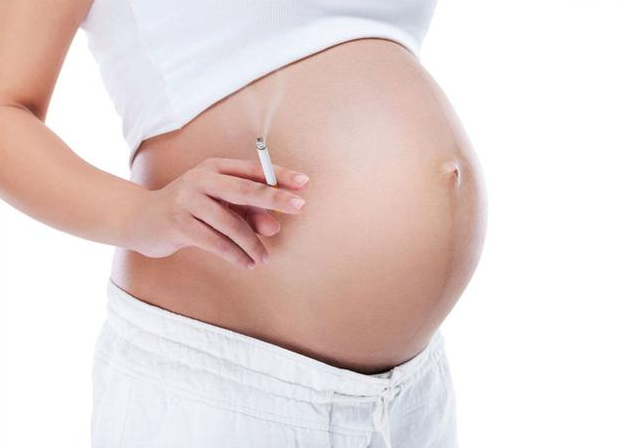 孕期吸烟容易导致孩子早熟吗 孕期吸烟对胎儿有什么影响